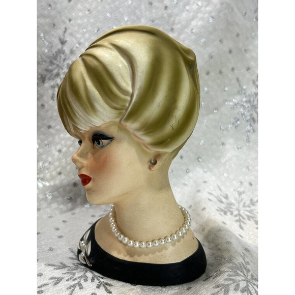 VINTAGE NAPCOWARE C7472 Lady Head Vase, Earrings & Necklace - Picture 3 of 10